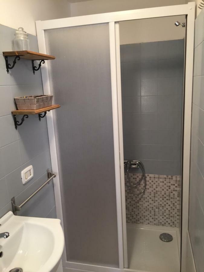 קליארי Onax Rooms מראה חיצוני תמונה